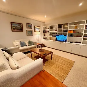 3 Bdrm 2 Bthrm House Close To Cbd & Anu Holiday home
